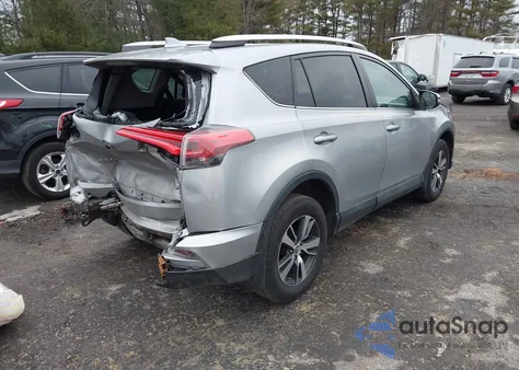 2016 Toyota Rav4 Xle z USA, uszkodzony, nr VIN 2T3RFREV5GW504113